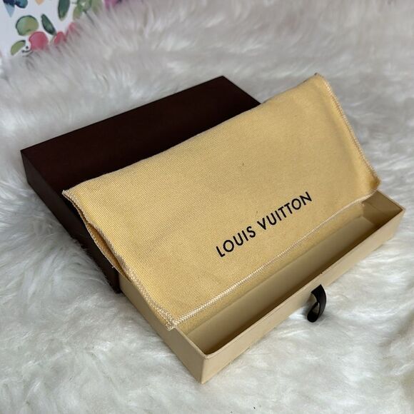 💯Authentic Louis Vuitton Emilie Monogram Long Wallet🍀 - Picture 15 of 17